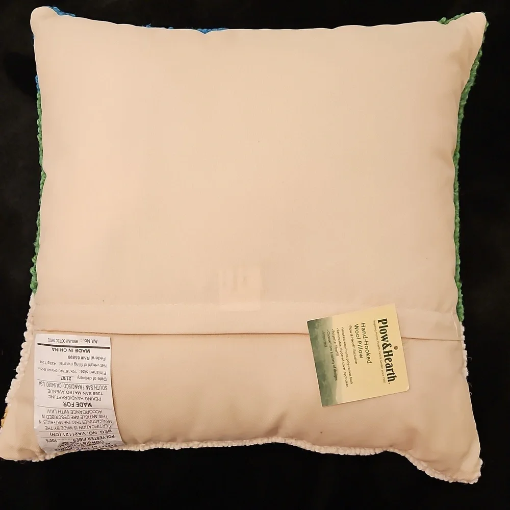 NWT Plow & Hearth Holiday Labrador Dog Wool Throw Pillows - Set Of 2 - Picture 6 of 11